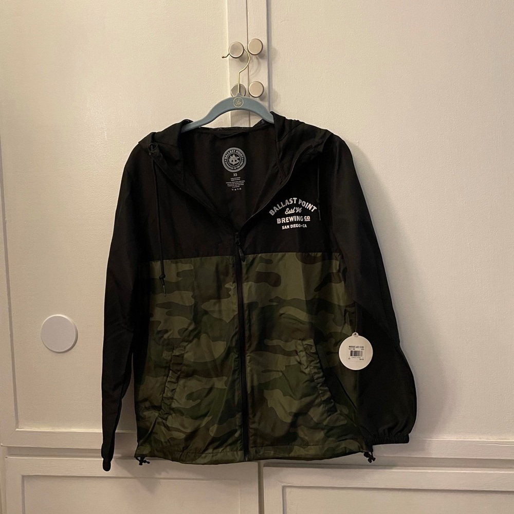 Ballast Point Windbreaker Water Repellent Running Hoodie Jacket Full Front Zip